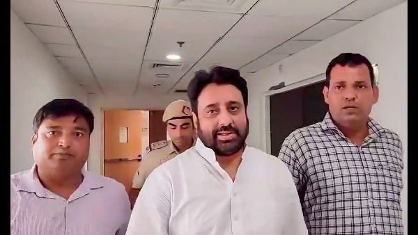 amanatullah khan arrested